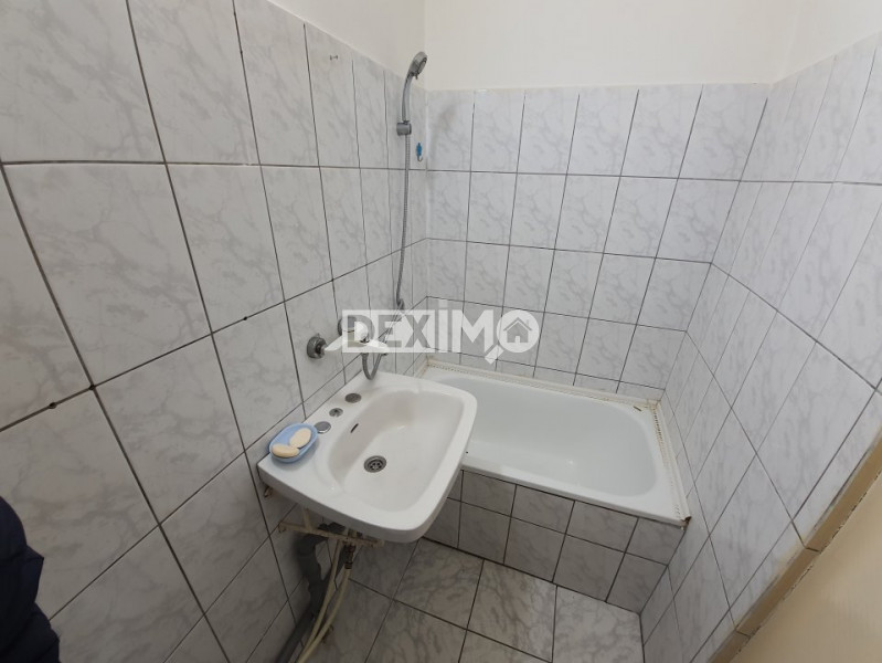 Garsoniera - Zona Abator - Libera