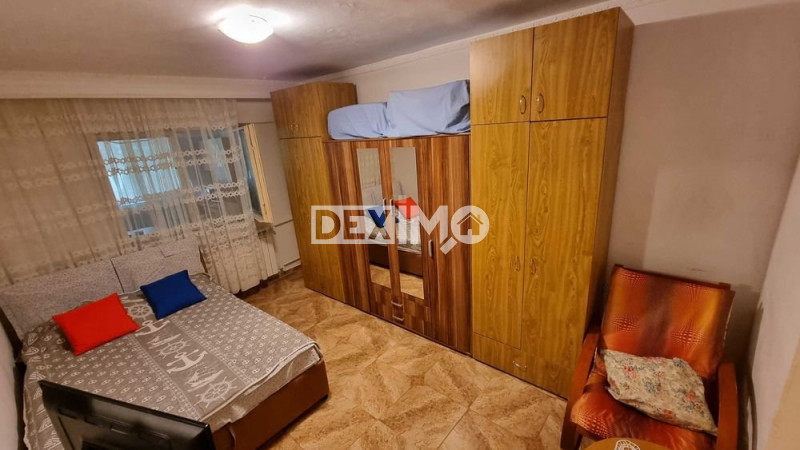 Garsoniera - Zona Poarta 6 - Parter