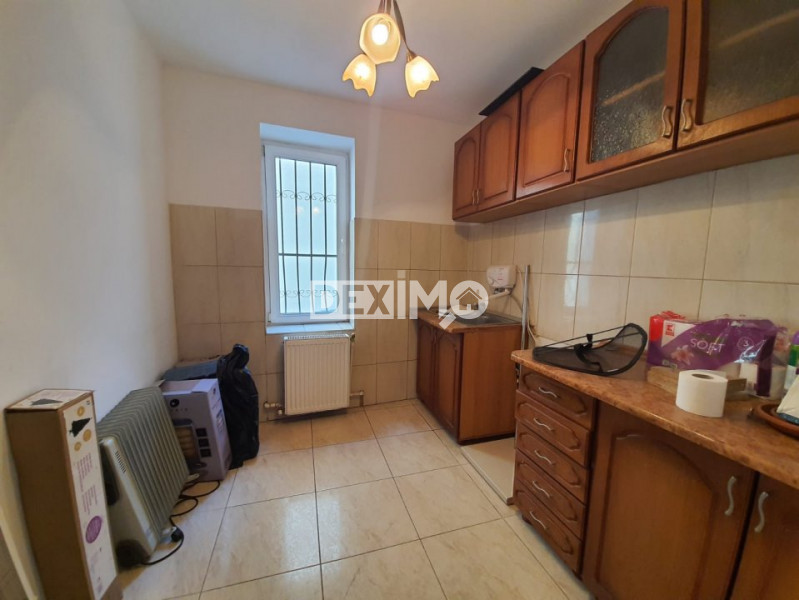 PIATA OVIDIU CIN-CIN Apartament cu 4 camere etaj 1 Gaze