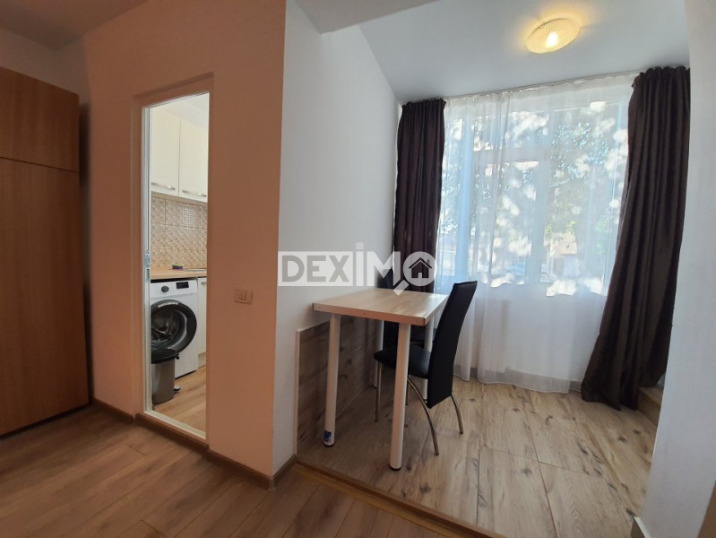 Far-Garsoniera decomandata mobilata modern