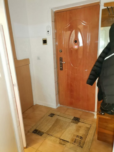 Garsoniera - Zona Inel II - Balcon - Etaj 4