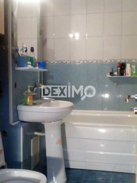 Apartament 4 Camere - Zona Poarta 6 - Centrala pe Gaze