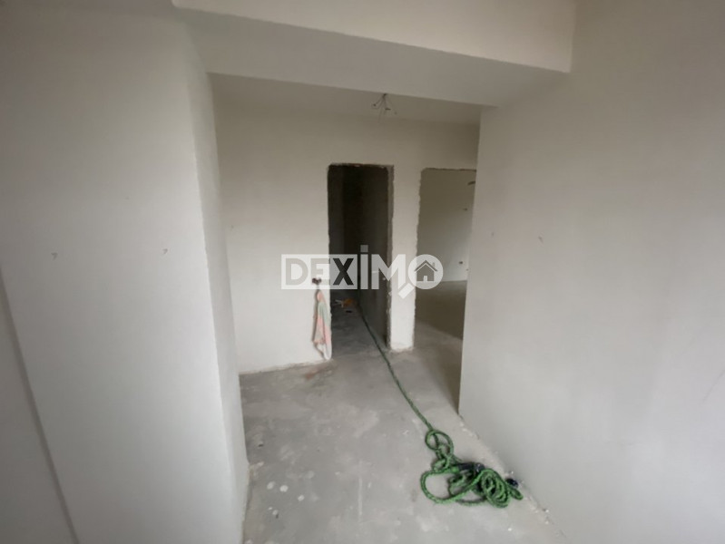 Apartament 3 Camere - Zona Compozitori - Centrala Pe Gaze - Loc De Parcare