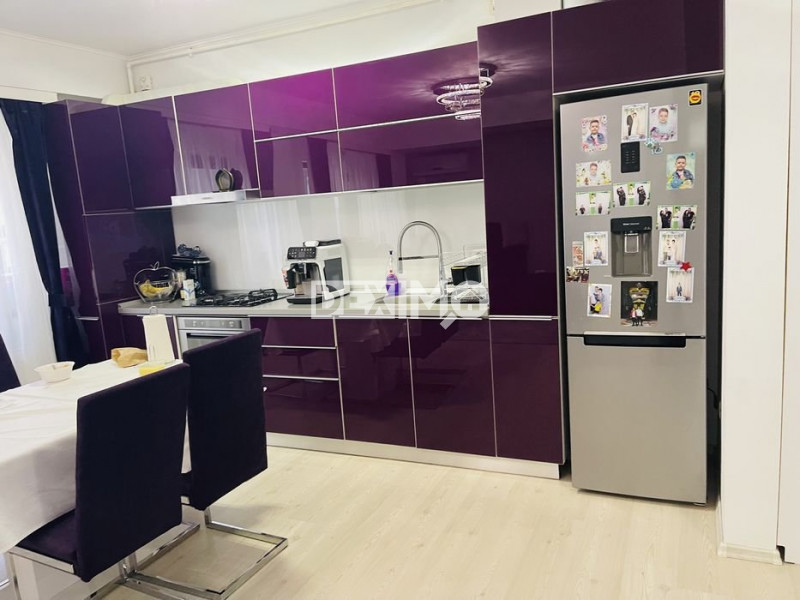 Apartament 2 Camere - Zona Tomis Plus -  Centrala Pe Gaze - Loc de Parcare