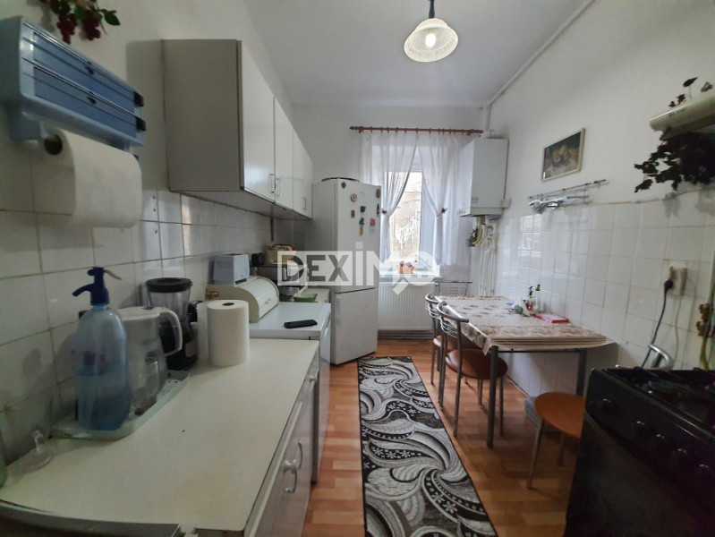 ULTRACENTRAL!!! Apartament cu 4 camere Terasa 45 mp