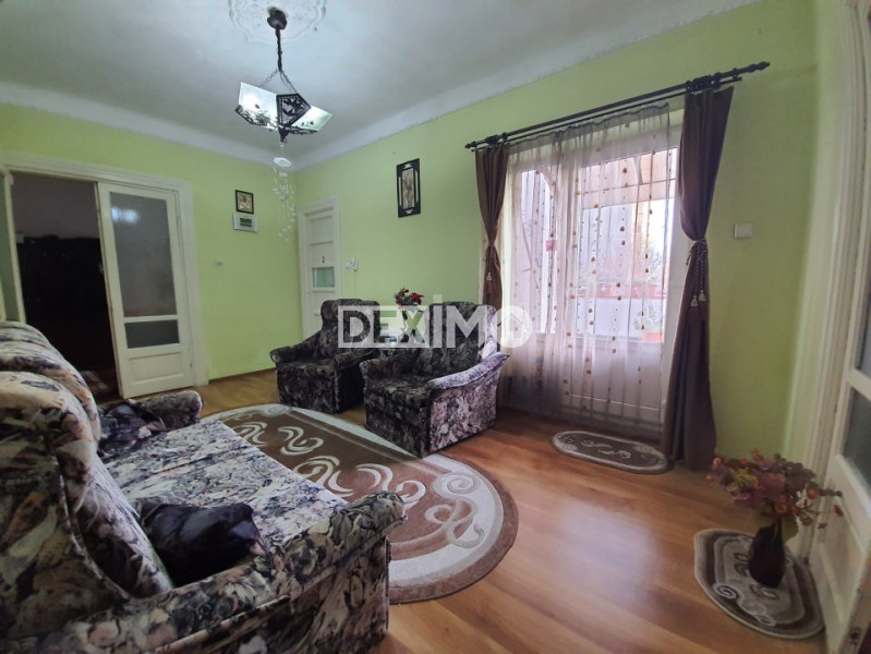 ULTRACENTRAL!!! Apartament cu 4 camere Terasa 45 mp