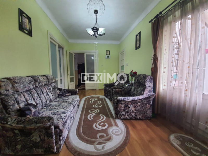 ULTRACENTRAL!!! Apartament cu 4 camere Terasa 45 mp