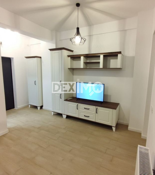 Studio - Mamaia Nord - Mobilat Complet - Vedere Frontala La Lac