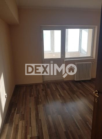 Apartament 3 Camere - Zona Trocadero - Liber