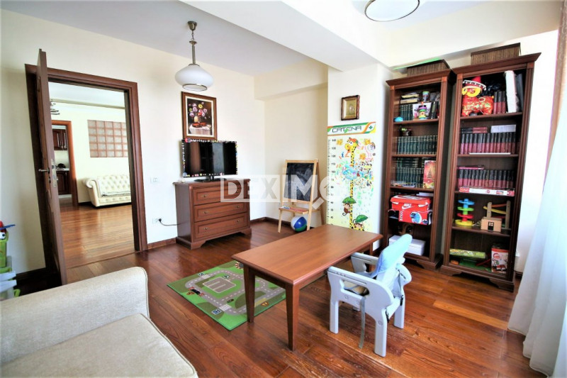 Apartament Penthouse 4 Camere - Zona Tomis Nord - Terasa 200 Mp Cu Piscina 