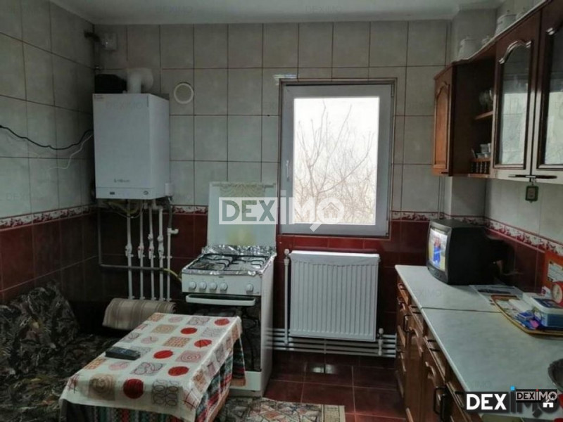 Apartament 4 Camere - Zona Tomis 3 - Centrala Pe Gaze