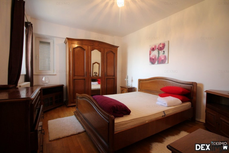 Apartament 3 Camere Decomandate - Centrala Pe Gaze - Mobilat / Utilat Complet