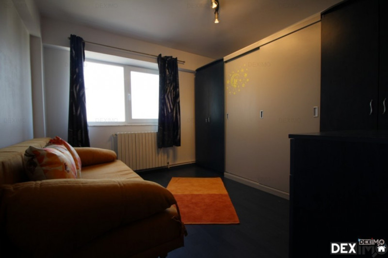 Apartament 3 Camere Decomandate - Centrala Pe Gaze - Mobilat / Utilat Complet