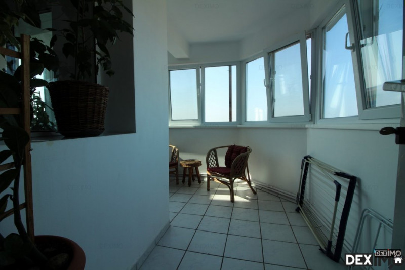 Apartament 3 Camere Decomandate - Centrala Pe Gaze - Mobilat / Utilat Complet